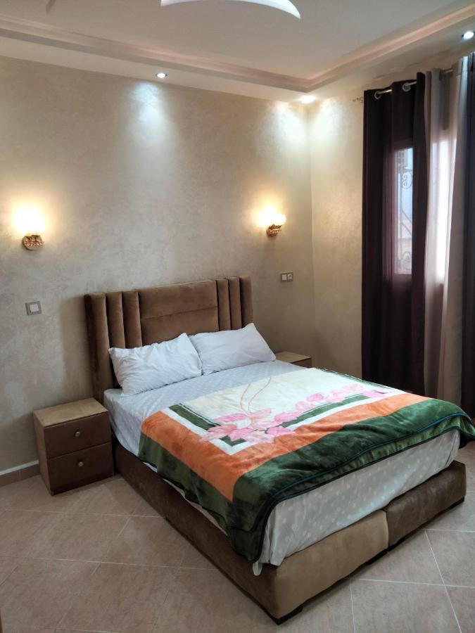 Appartement meublé bien situé à Agadir Esterno foto